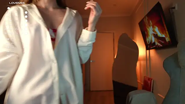 Coconutkittyy online show from February 3, 8:03 pm