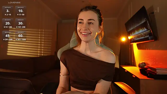 Coconutkittyy online show from April 22, 6:36 pm