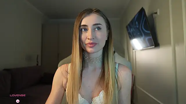 Coconutkittyy online show from October 26, 3:34 pm