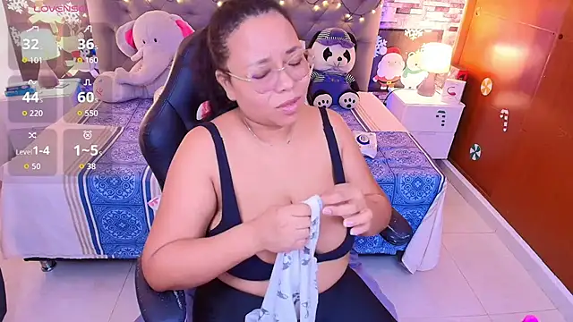 italy   boobs online show from December 22, 7:58 pm