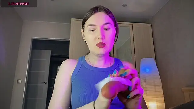 Snapshot of Maria_Bowie chatting on May 28, 5:37 am Maria Bowie online show from May 28, 5:37 am
