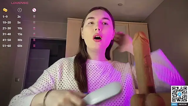 Maria Bowie online show from April 10, 8:10 am