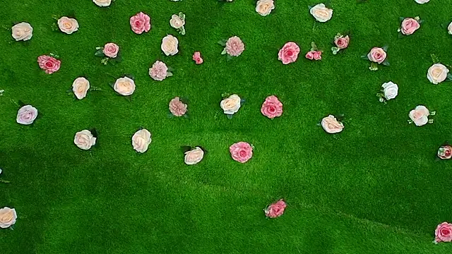 Huge Titties  online show from December 5, 5:22 pm