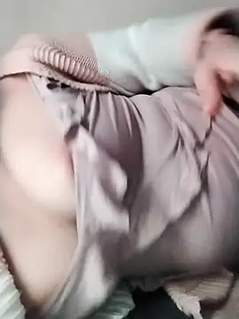 Snapshot of Siliintop chatting on February 27, 4:57 am Siliintop online show from February 27, 4:57 am