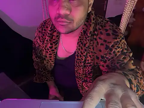 Rhythm Rhyme online show from January 18, 10:35 pm