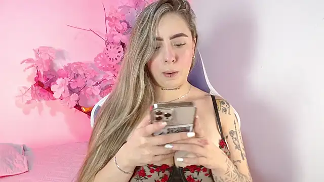 NaomiFox1 online show from January 16, 10:14 pm