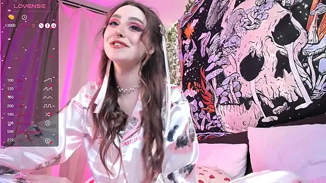 Snapshot of kissthasky chatting on February 21, 3:54 pm kissthasky online show from February 21, 3:54 pm