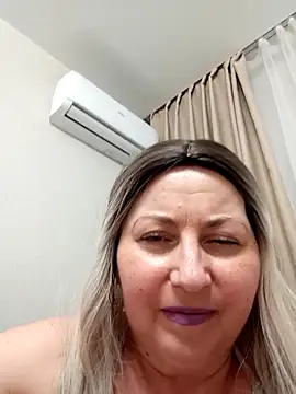 Snapshot of Lana_Luna1 chatting on November 3, 6:22 pm Lana Luna1 online show from November 3, 6:22 pm