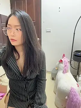 wt0314 online show from May 28, 2:45 pm
