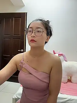 wt0314 online show from March 26, 1:53 pm