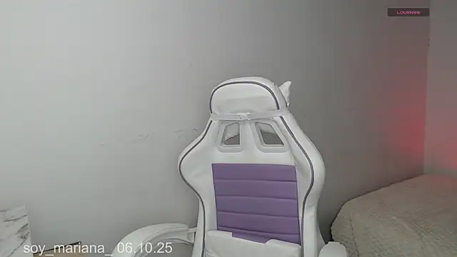 Snapshot of soy_mariana_ chatting on October 7, 4:57 am soy mariana online show from October 7, 4:57 am