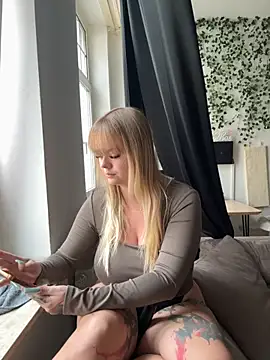 AnnaLenaaa online show from September 25, 1:17 pm