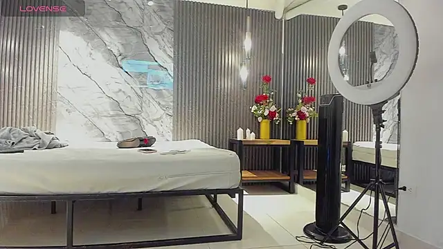 julietha taylor online show from March 24, 12:32 am