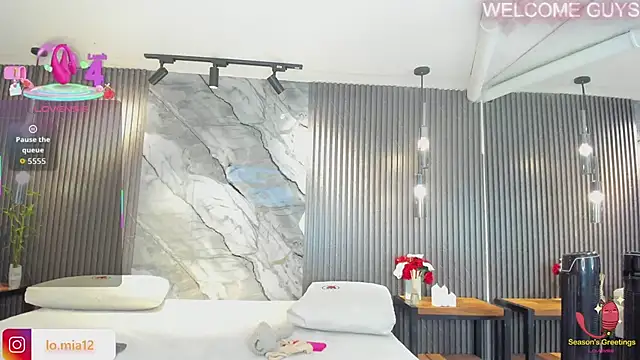 julietha taylor online show from February 3, 2:53 am