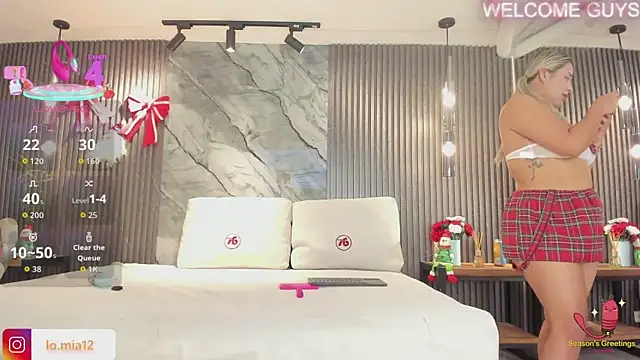 julietha taylor online show from December 3, 10:09 pm