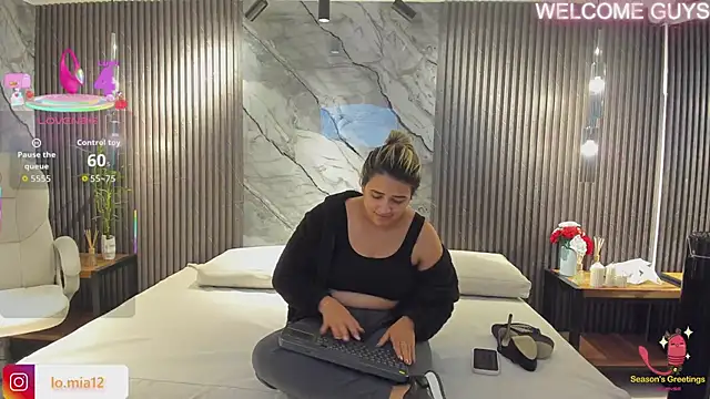 julietha taylor online show from January 17, 2:26 am