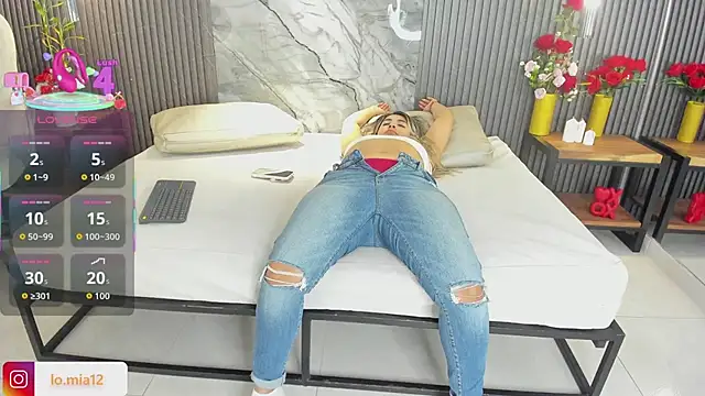 julietha taylor online show from March 2, 3:51 am