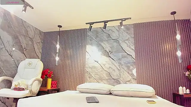 julietha taylor online show from March 16, 2:52 am