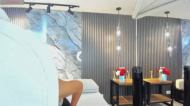 julietha taylor online show from November 25, 2:34 am