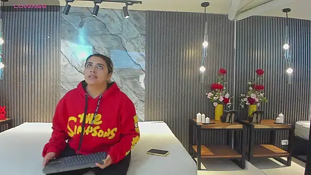 julietha taylor online show from March 17, 1:41 am