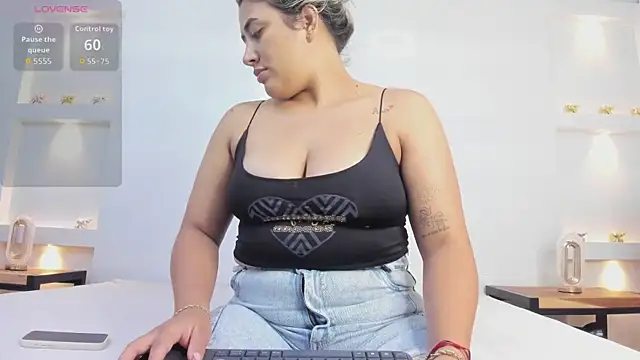 julietha taylor online show from January 9, 9:11 pm