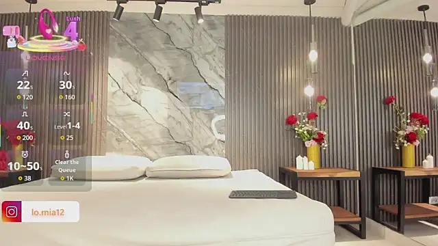 julietha taylor online show from April 14, 12:48 am