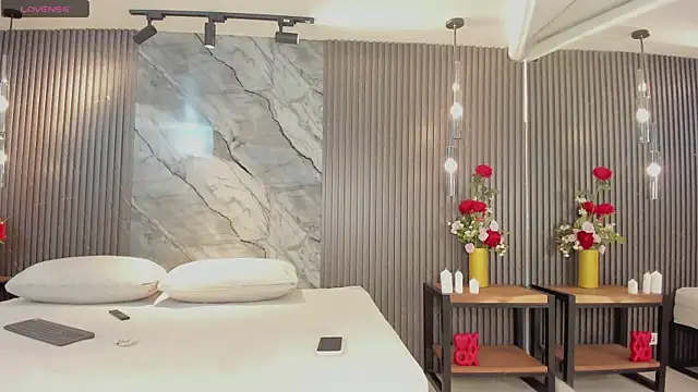 julietha taylor online show from March 5, 2:41 am