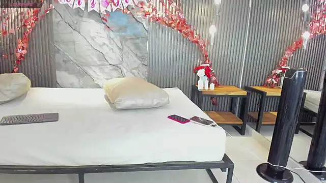 julietha taylor online show from February 7, 2:08 am