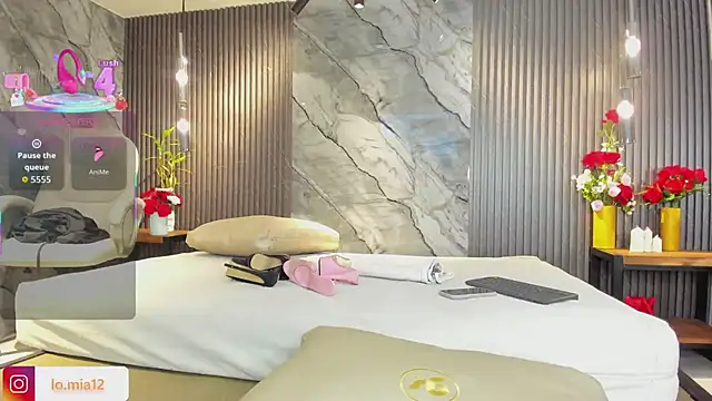 julietha taylor online show from February 26, 2:22 am