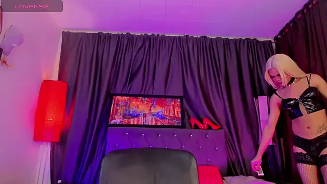 Gabyqueen70 online show from November 8, 3:10 am