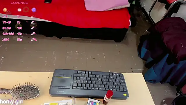 Snapshot of Gabyqueen70 chatting on February 18, 3:15 am Gabyqueen70 online show from February 18, 3:15 am