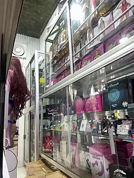 Snapshot of sofiafantasy chatting on February 16, 12:59 pm sofiafantasy online show from February 16, 12:59 pm