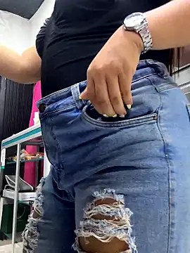 Snapshot of sofiafantasy chatting on January 16, 2:26 am sofiafantasy online show from January 16, 2:26 am