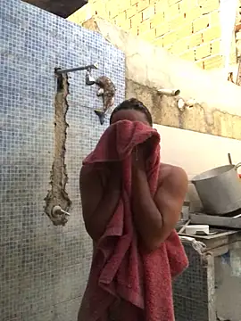 isacalejandroo online show from February 14, 10:47 pm