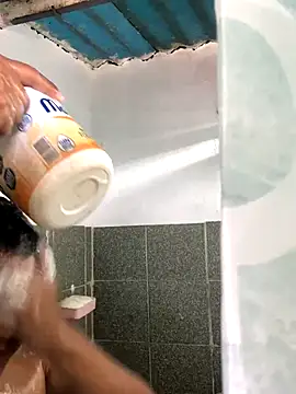 isacalejandroo online show from September 29, 5:18 pm