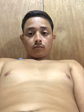 isacalejandroo online show from March 12, 4:08 am