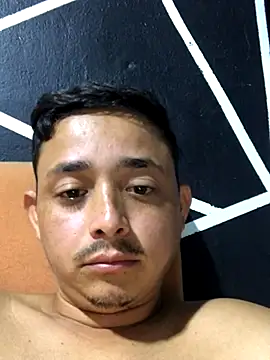 isacalejandroo online show from September 30, 8:53 am