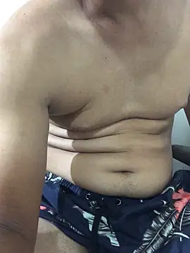 isacalejandroo online show from March 1, 4:34 am