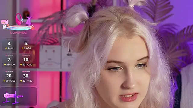 tiffannyjons online show from November 25, 5:46 pm