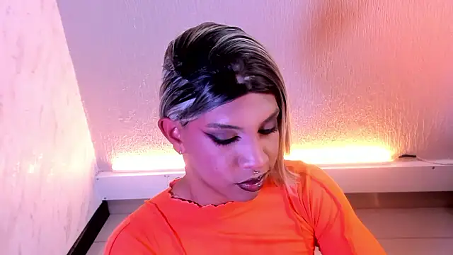 Snapshot of AndyBlake_ chatting on January 31, 7:45 pm AndyBlake online show from January 31, 7:45 pm