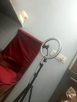 Snapshot of HotRiyacpl chatting on November 17, 5:28 pm HotRiyacpl online show from November 17, 5:28 pm