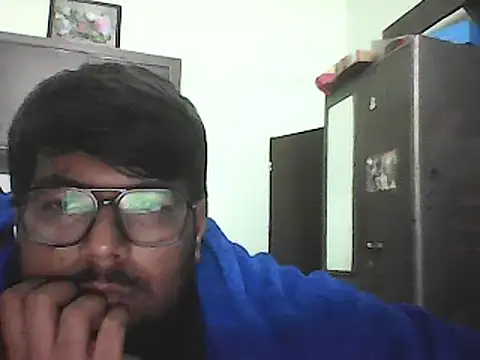 casualindi online show from December 17, 7:04 pm