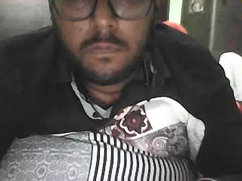 casualindi online show from December 4, 6:55 pm