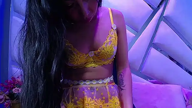 nathalia pink online show from February 7, 3:14 am