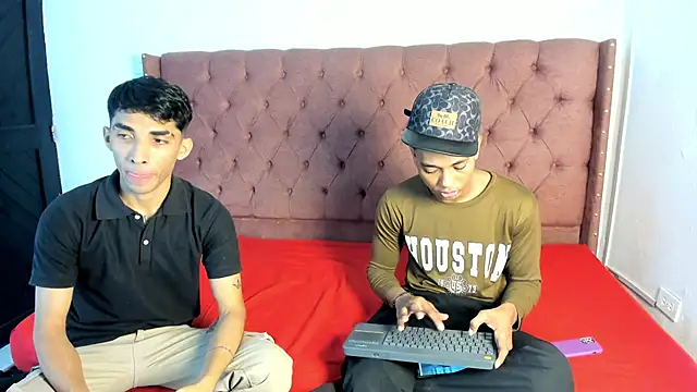 Snapshot of boys_yourparty chatting on October 10, 1:12 pm boys yourparty online show from October 10, 1:12 pm