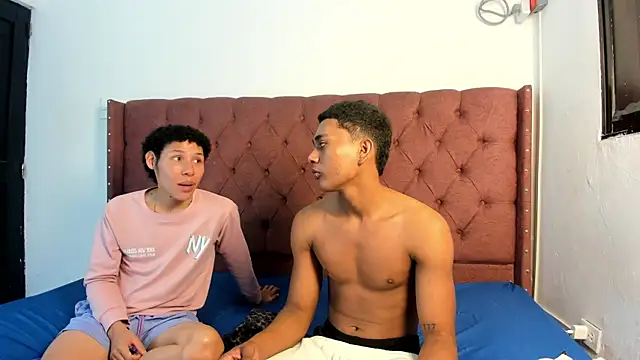 boys yourparty online show from December 5, 1:21 pm