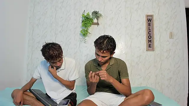 boys yourparty online show from May 15, 1:03 am
