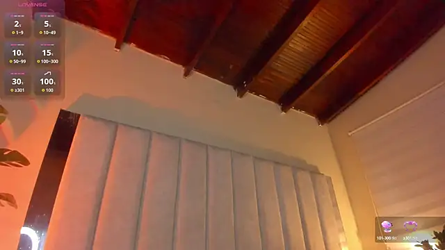 Snapshot of lil_hanna18 chatting on October 14, 8:09 pm lil hanna18 online show from October 14, 8:09 pm