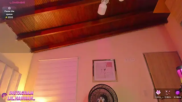 Snapshot of lil_hanna18 chatting on September 26, 8:05 pm lil hanna18 online show from September 26, 8:05 pm