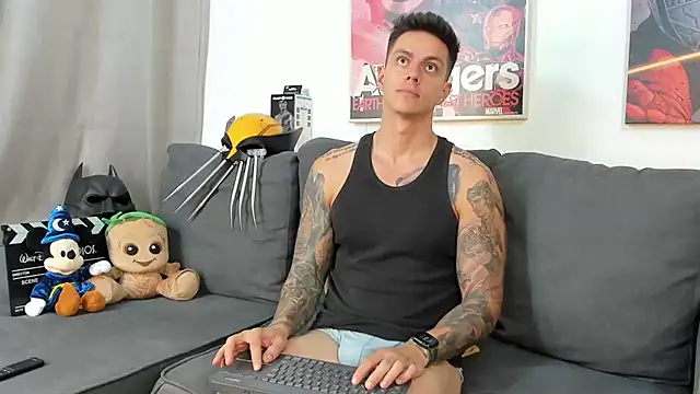 Snapshot of JeanBroc chatting on July 12, 6:31 pm JeanBroc online show from July 12, 6:31 pm